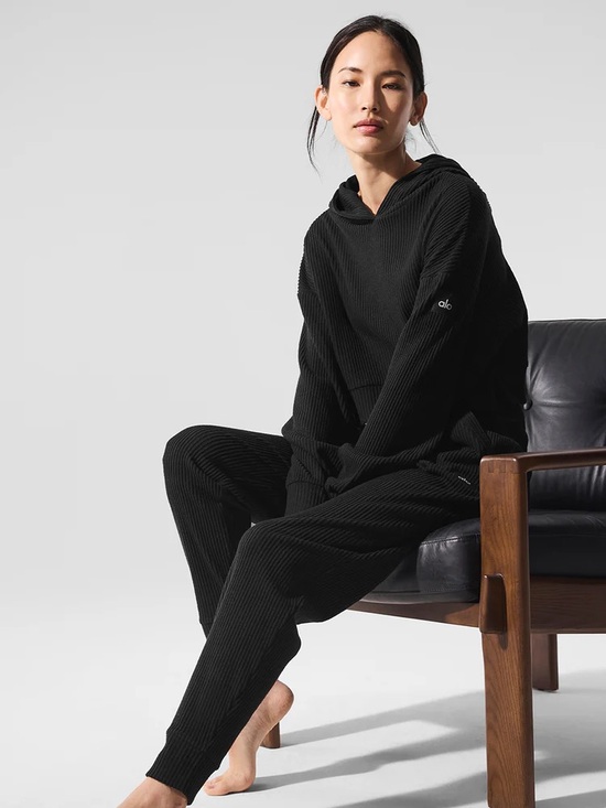 ALO Yoga Tops - Alo Muse Matching Set